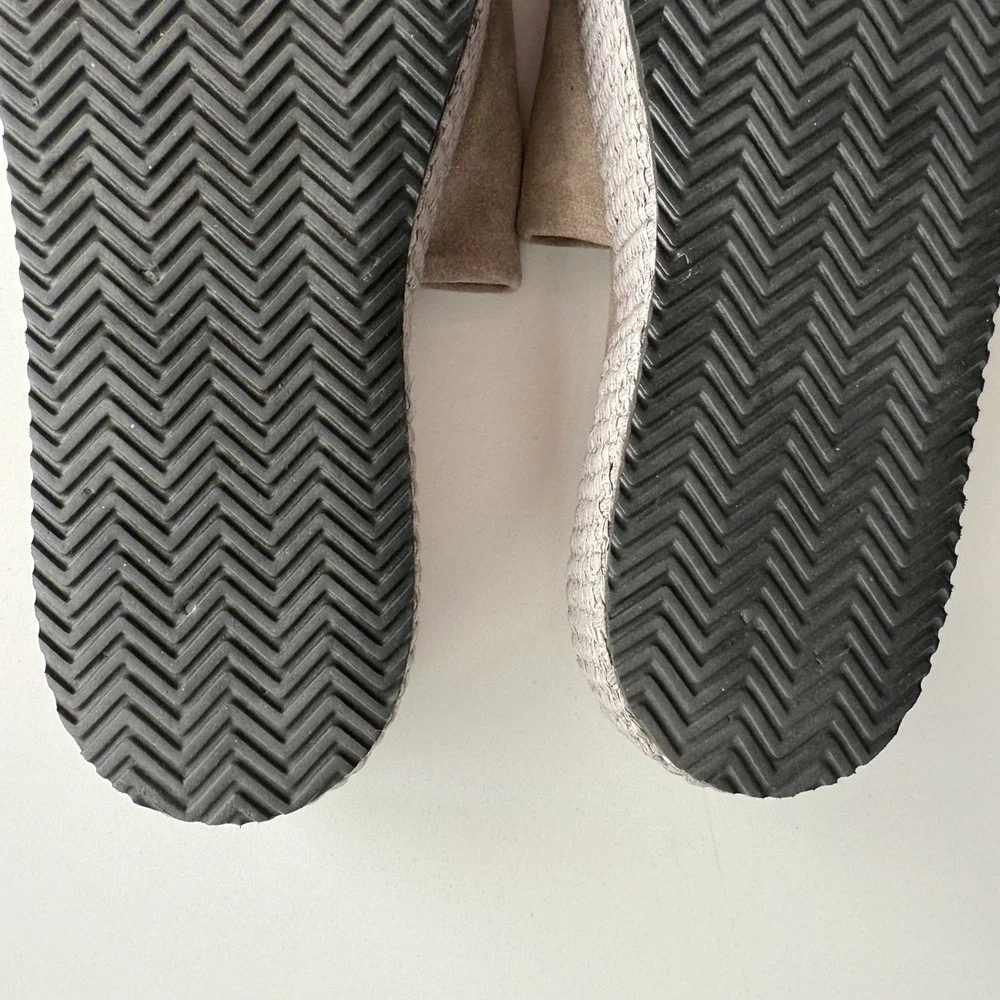 Brunello Cuchinelli EUC Suede Raffia Platform Slide Taupe Gray Sandal EU 39 US 9